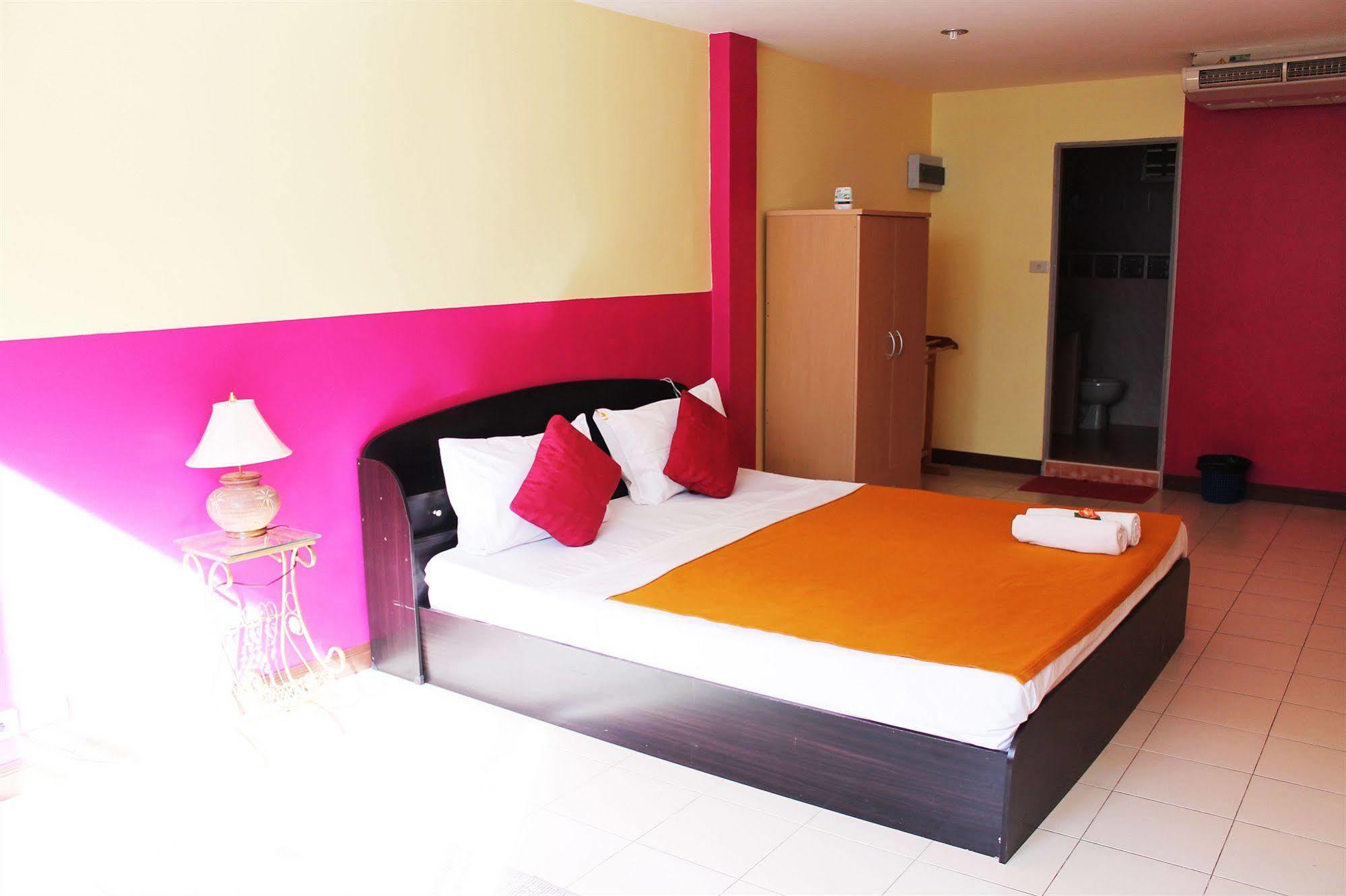 Welcome Marina Bãi biển Jomtien Ngoại thất bức ảnh